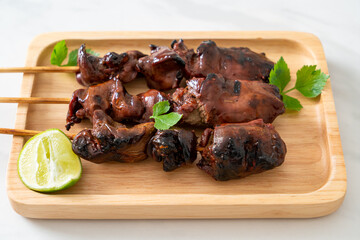 grilled chicken liver with herbs and spices