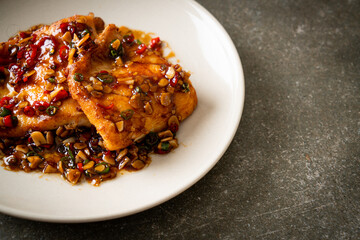 Fried Snapper Belly with Spicy Garlic Soy Sauce