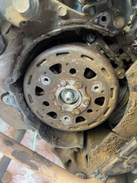 car, engine, wheel, metal, gear, vehicle, auto, motor, machine, mechanic, repair, old, steel, automobile, industry, industrial, technology, part, brake, tire, tank, mechanism, machinery, garage, servi
