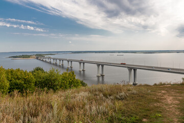 Alekseevsky bridge over the Kama River, Kuibyshev reservoir, Tatarstan. The total length of the...