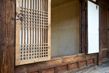 Changdeokgung Palace and Secret Garden (Huwon), UNESCO Heritage Site, Seoul, Korea, Geunjeongjeon Hall in Gyeongbokgung Palace,  South Korea, 한국 서울 경복궁 근정전 정면 사진 서울 창덕궁 인정전과 후원 (비원) 유네스코 세계문화유산