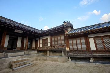 Changdeokgung Palace and Secret Garden (Huwon), UNESCO Heritage Site, Seoul, Korea, Geunjeongjeon Hall in Gyeongbokgung Palace,  South Korea, 한국 서울 경복궁 근정전 정면 사진 서울 창덕궁 인정전과 후원 (비원) 유네스코 세계문화유산