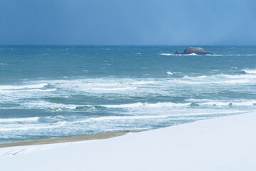 冬の鳥取砂丘の雪景色 鳥取県 鳥取砂丘