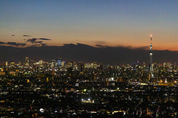 黄昏時の東京