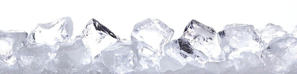 Obraz premium Cool Refreshment: Transparent ice cubes glisten, inviting a sense of coolness and refreshment, perfect for beverages or artistic expression.