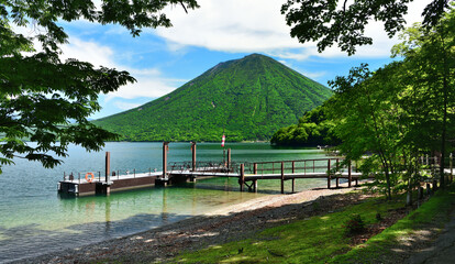 栃木県日光市　男体山と中禅寺湖