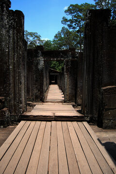 Sculpture carving ancient ruins antique building of Prasat Bayon Castle or Jayagiri Brahma Temple for Cambodian people and travelers travel visit respect pray at Angkor Thom Wat in Siem Reap, Cambodia