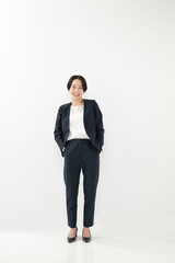 喜ぶ女性　ビジネスウーマン