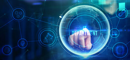 IT consultant presenting tag cloud about information technology.