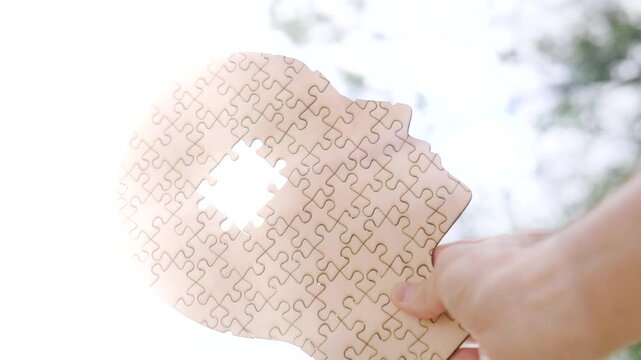 loosing memory or brain function concept