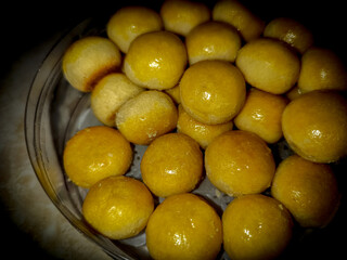 Nastar cake in low key lighting