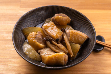鶏肉と大根の煮物