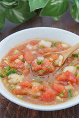 トマトのサルサソース・イメージ(材料｜トマト・玉ねぎ・青唐辛子など)