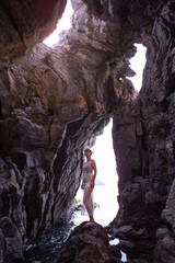 Beautiful Thai woman takes photos with beautiful tourist attractions, secret photo spots on Koh Sichang, Chonburi Province, Thailand.
หมวดหมู่ที่ 1
