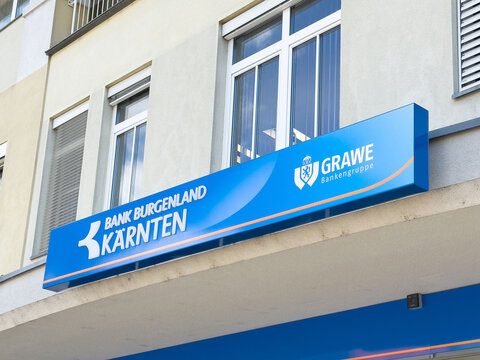 Grawe bank building exterior in k&auml;rnten with grawe bankengruppe signage