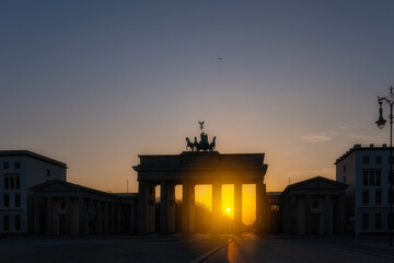 Fototapeta premium germany capital berlin city center buildings architecture and most popular tourist attractions photos with sunset light and sky colors