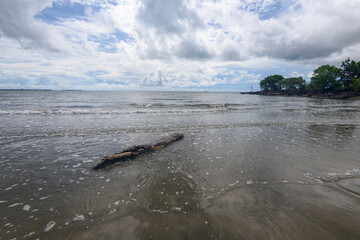 Fototapeta premium Beach in front of The Crown Plaza in Nadi, Fiji