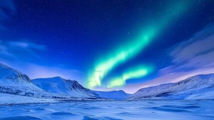 Naklejka premium A snow-covered landscape under a glowing aurora, with icy mountains in the background and stars shining above