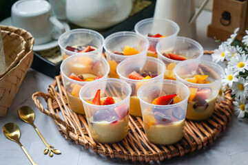 Jelly custard pudding with fresh fruits.
