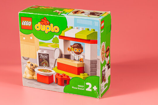 Building a fun pizza stand with colorful blocks for kids