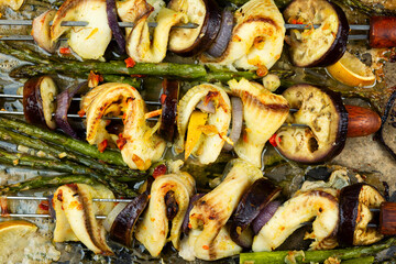 Grilled fish kebabs with fresh fish.