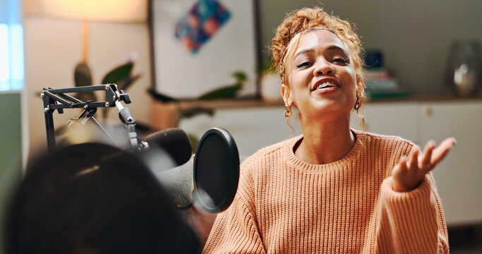 Host, podcast and woman with microphone in portrait for live streaming, talk show and audio recording. Content creator, radio presenter and happy with online discussion and broadcast in home studio