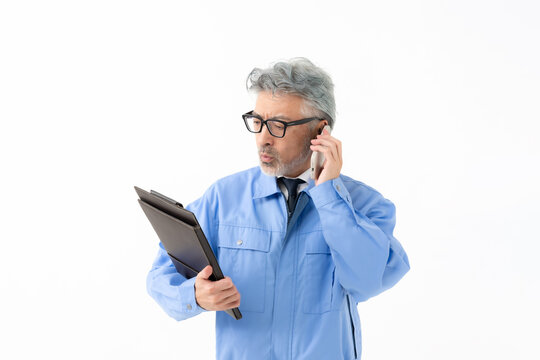 作業着を着た男性