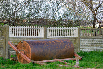 Meadow roller is an agricultural machine used for compacting, leveling and loosening the soil in...