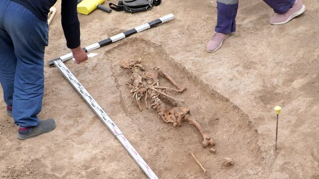 Excavation of well-preserved skeleton at archaeological site reveals insights into ancient burial practices