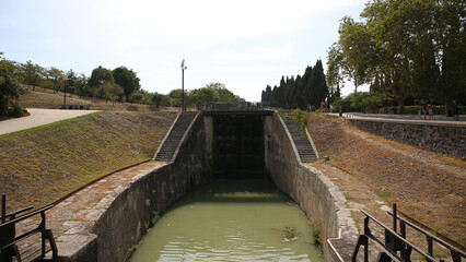 Las 9 esclusas de Fonseranes, Canal du Midi, Béziers, Francia