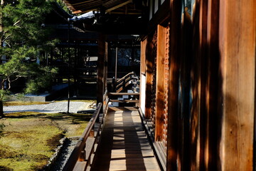 Fototapeta premium 京都、大覚寺、佛寺、寺院、文化財、木造建築、古代建築、日本文化、歷史名勝、紅葉名所、木