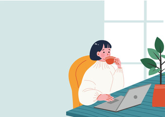 自宅でコーヒーを飲みながらデスクワークをする女性