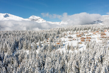 Station de ski et de sports d'hiver de Crans Montana dans les Alpes valaisannes, en Suisse