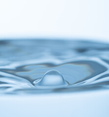 美しい水滴のアクション	