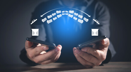 Trash can and files. Delete files