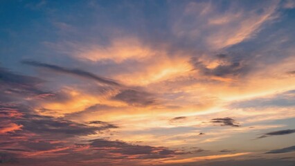 Obraz premium Sky with dramatic clouds and colors of sunrise or sunset.