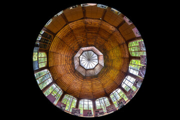 Sklepienie pijalni Słotwinka w Krynicy. © Jacek