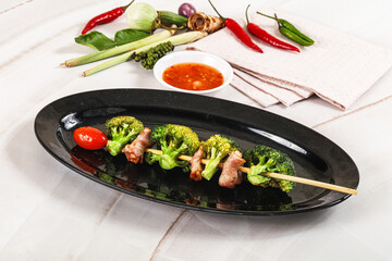 Thai Street foof satay with bacon and broccoli