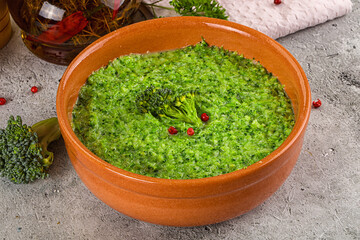 Dietari vegan broccoli cream soup