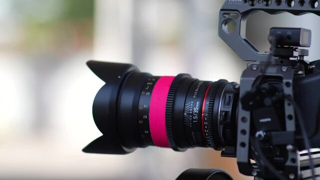 camara de video con lente 