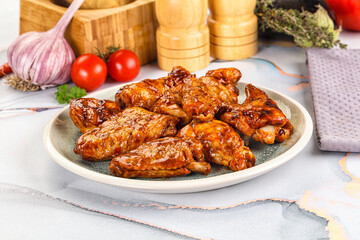 Buffalo chicken wings barbecue sauce