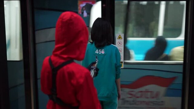 Subway Standoff, A moment of tension and high-stakes intrigue