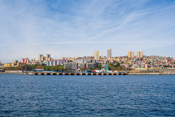 Obraz premium Valparaiso view from the harbour. Chile