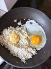 Cauliflower Rice and Egg Cooking in Pan - 팬에 볶고 있는 콜리플라워 라이스와 계란