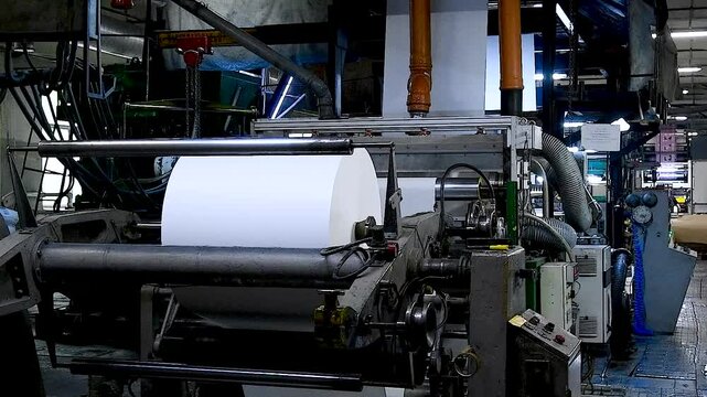 Flexo press for printing label