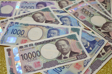 一万円札　千円札　五千円札
