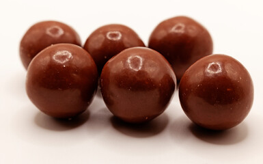 Rum-Infused Chocolate Balls: A Sweet Indulgence