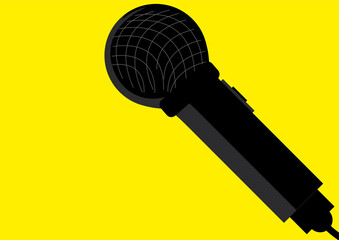 Microfone preto com fio longo utiliado por músicos