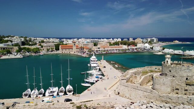 Miasto Rodos stolica wyspy Rodos w Grecji z drona