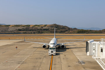 光に包まれた空港